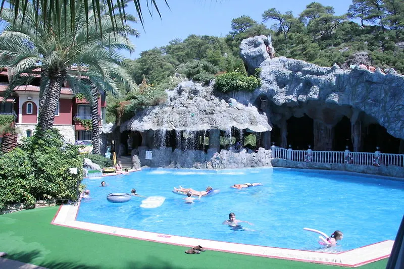 Grand Aquarium Apart İçmeler