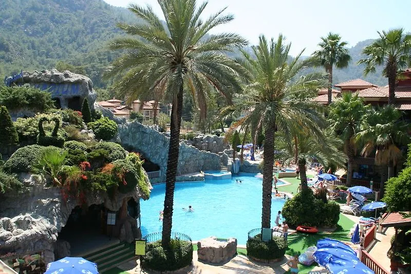 Grand Aquarium Apart İçmeler Hotel