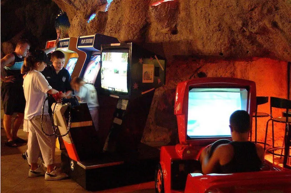 Grand Aquarium Apart İçmeler Hotel