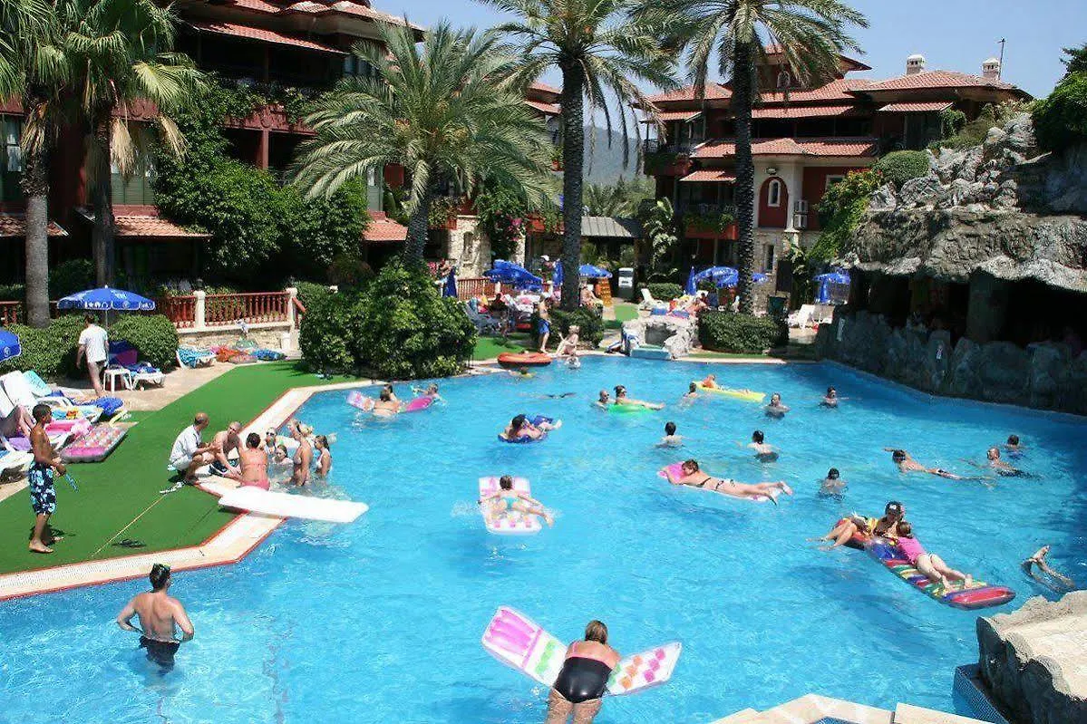 **** Hotel Grand Aquarium Apart İçmeler Türkei